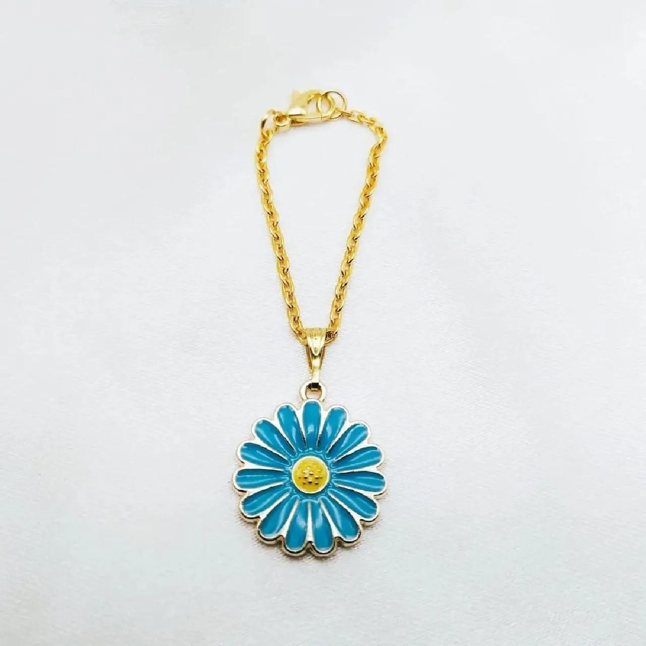 Alloy Enamel Daisy Flower Watch Charm For Women Gold Blue