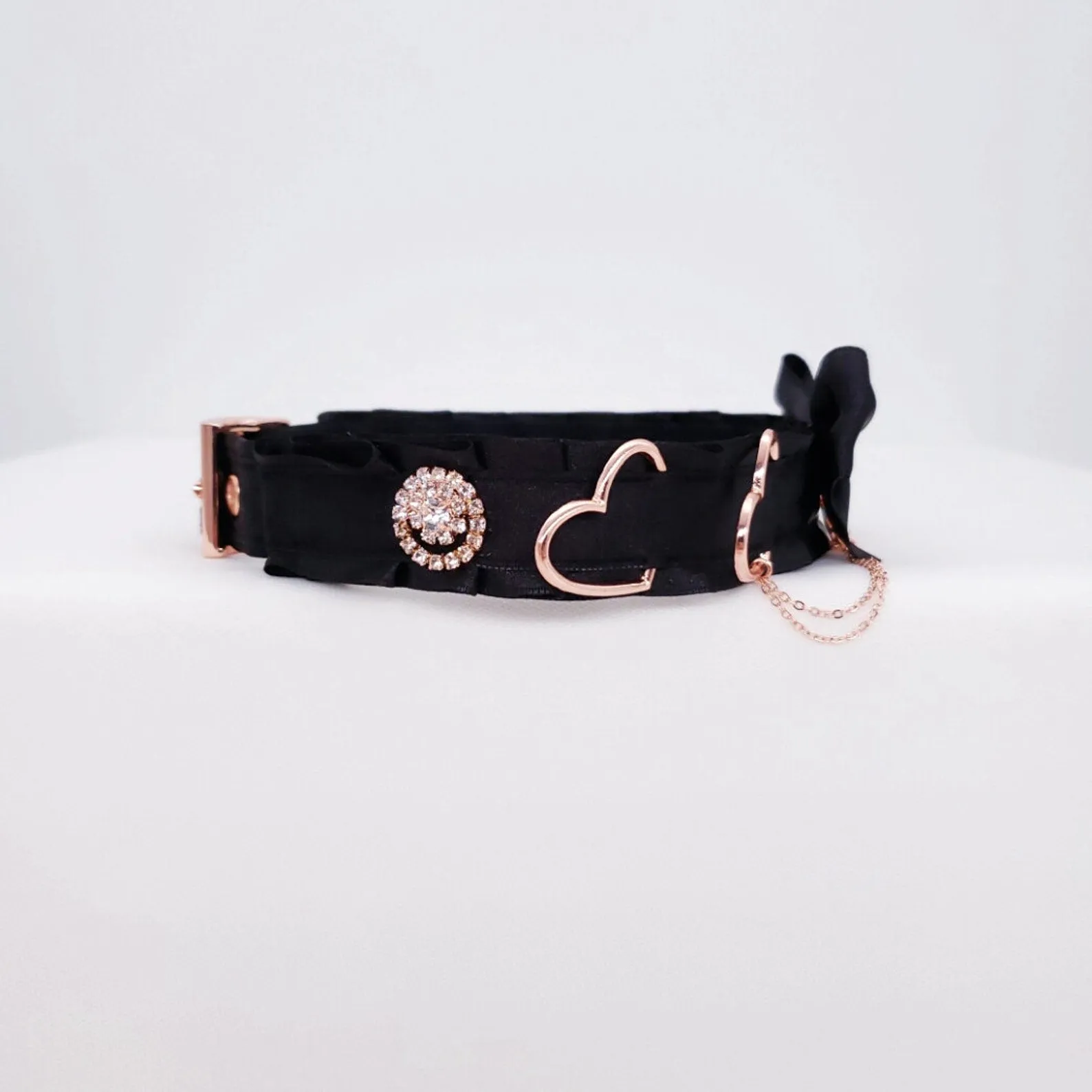 Black and Rose Gold Heart Collar