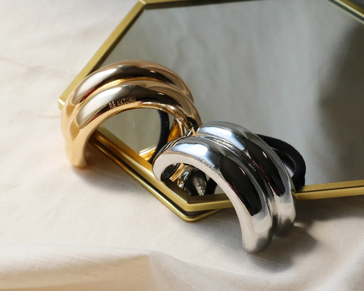 Double Gold Metal Ring Pony