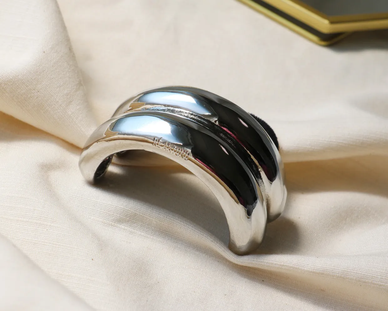 Double Silver Metal Ring Pony