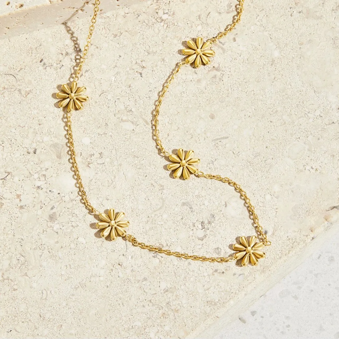 Flower Power 18K Gold Necklace