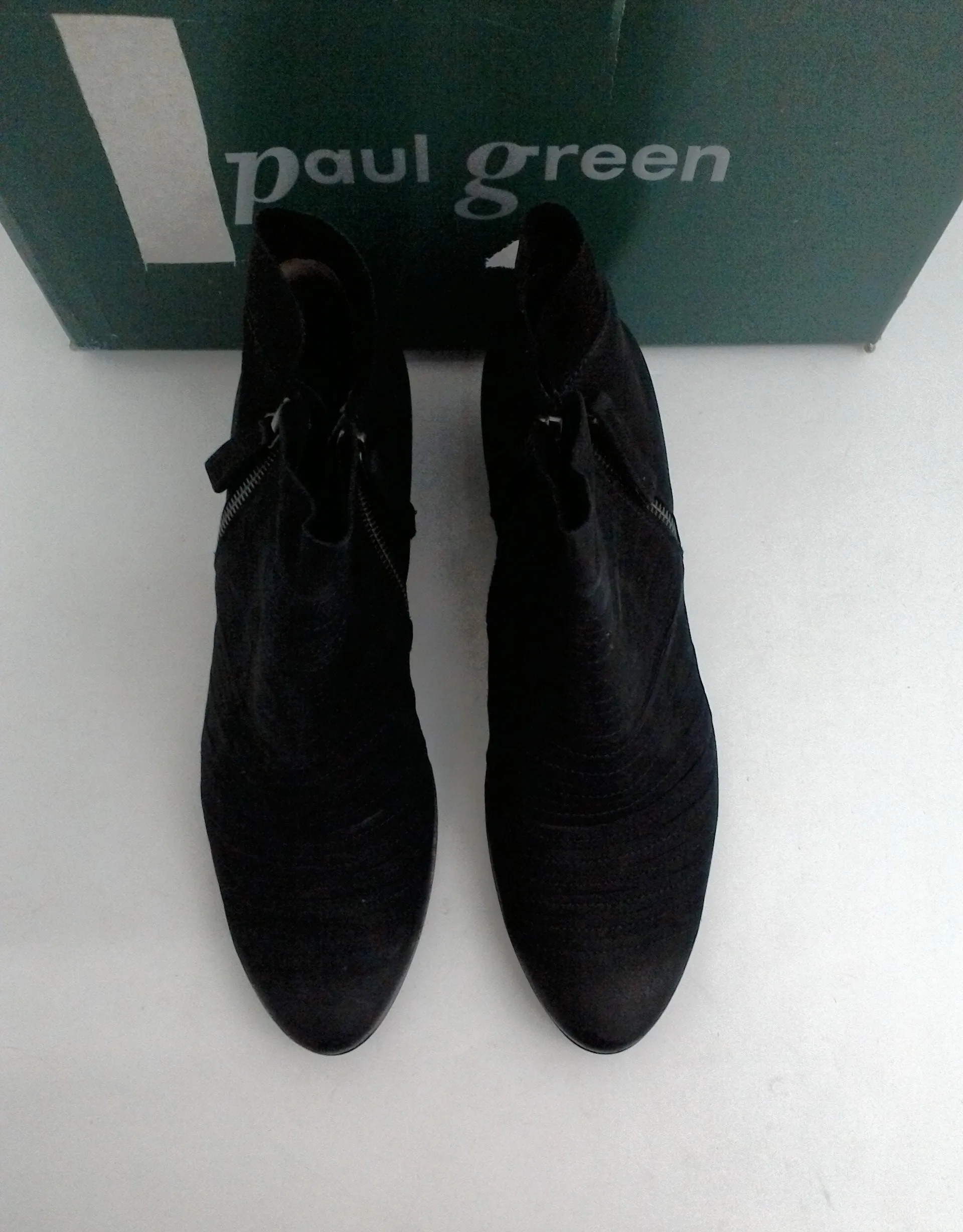 Paul Green Women's Shasta Black Nubuk Booties Size 9