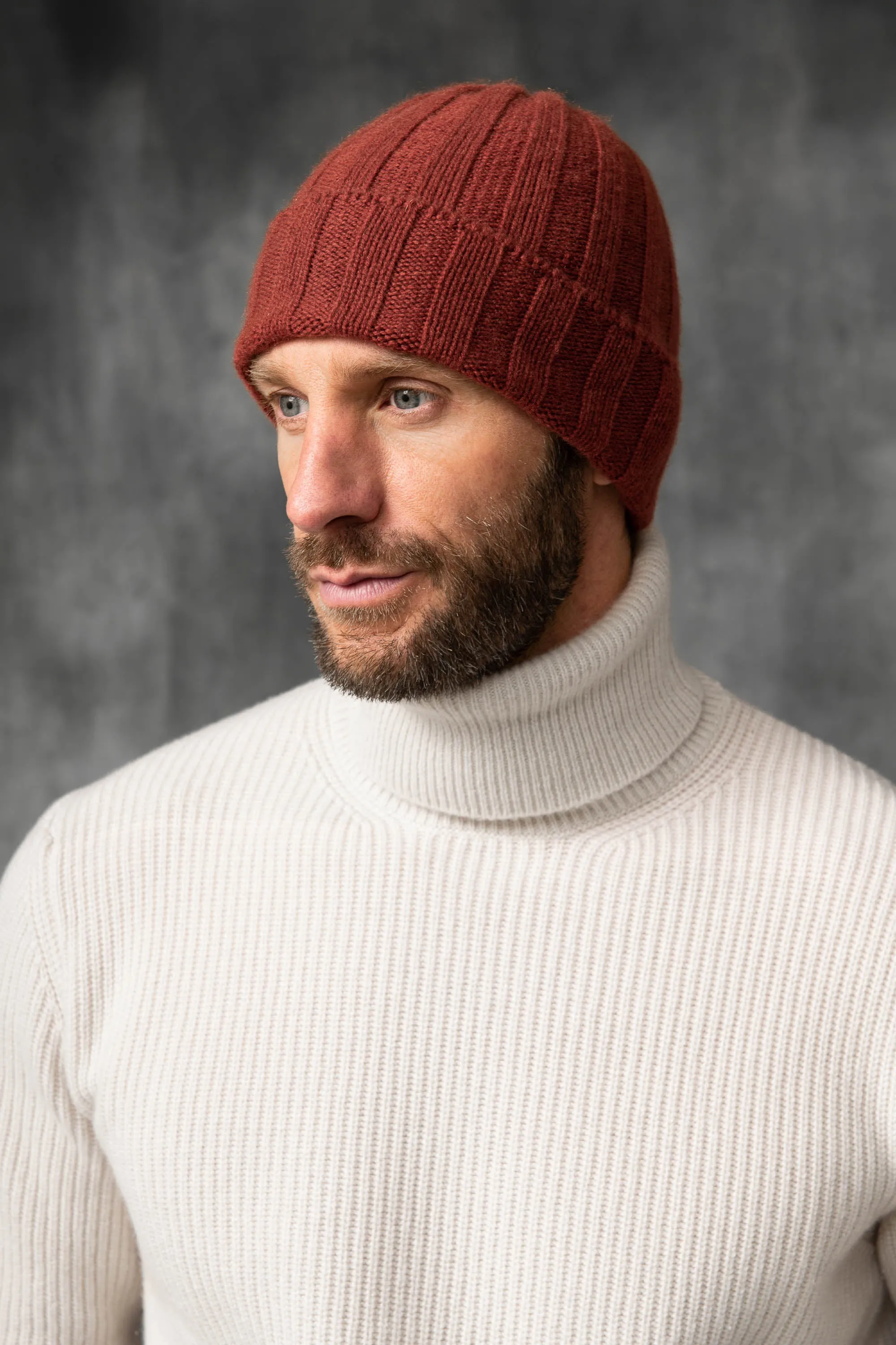 Terracotta Cashmere rib knit beanie - Made in Italy