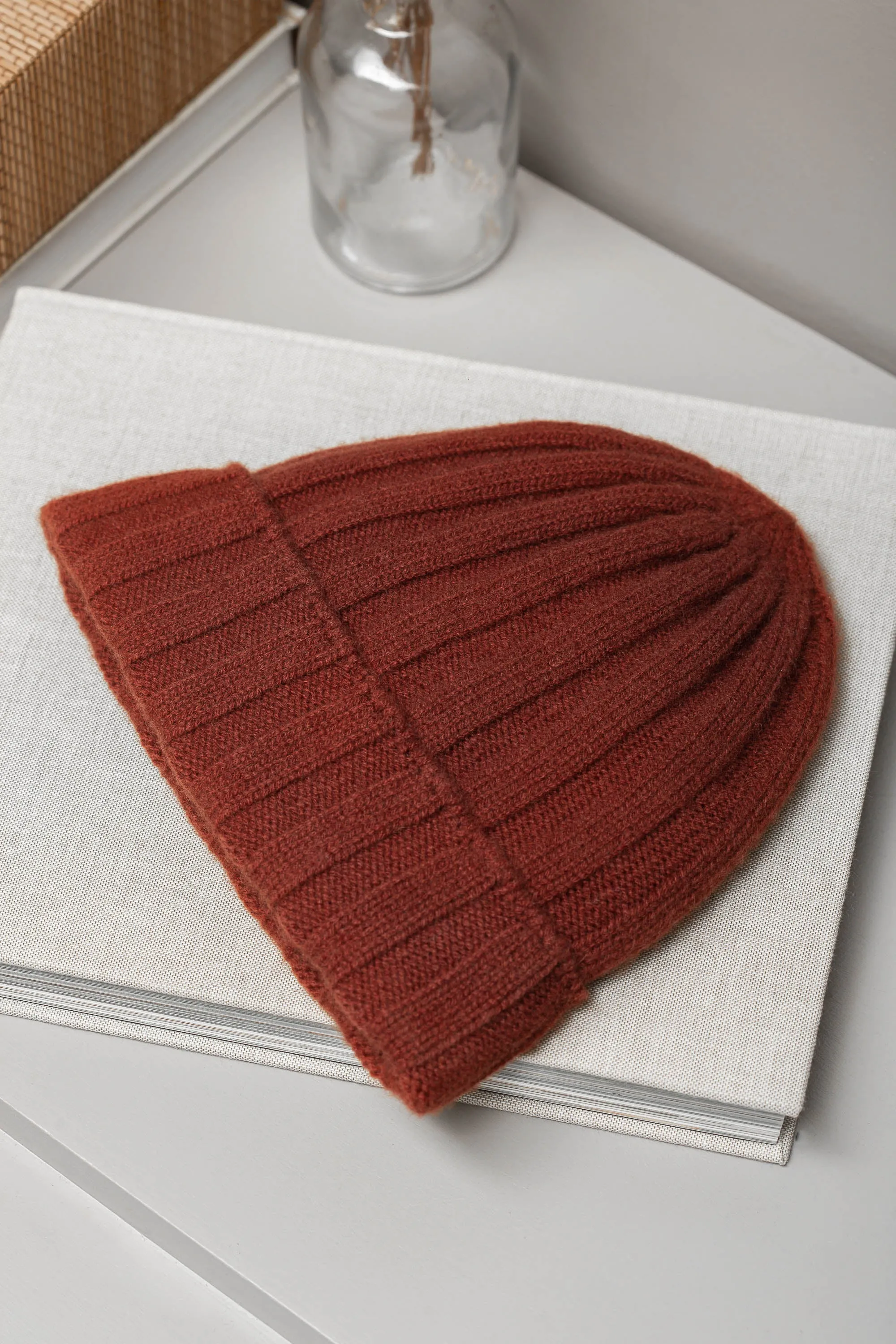 Terracotta Cashmere rib knit beanie - Made in Italy