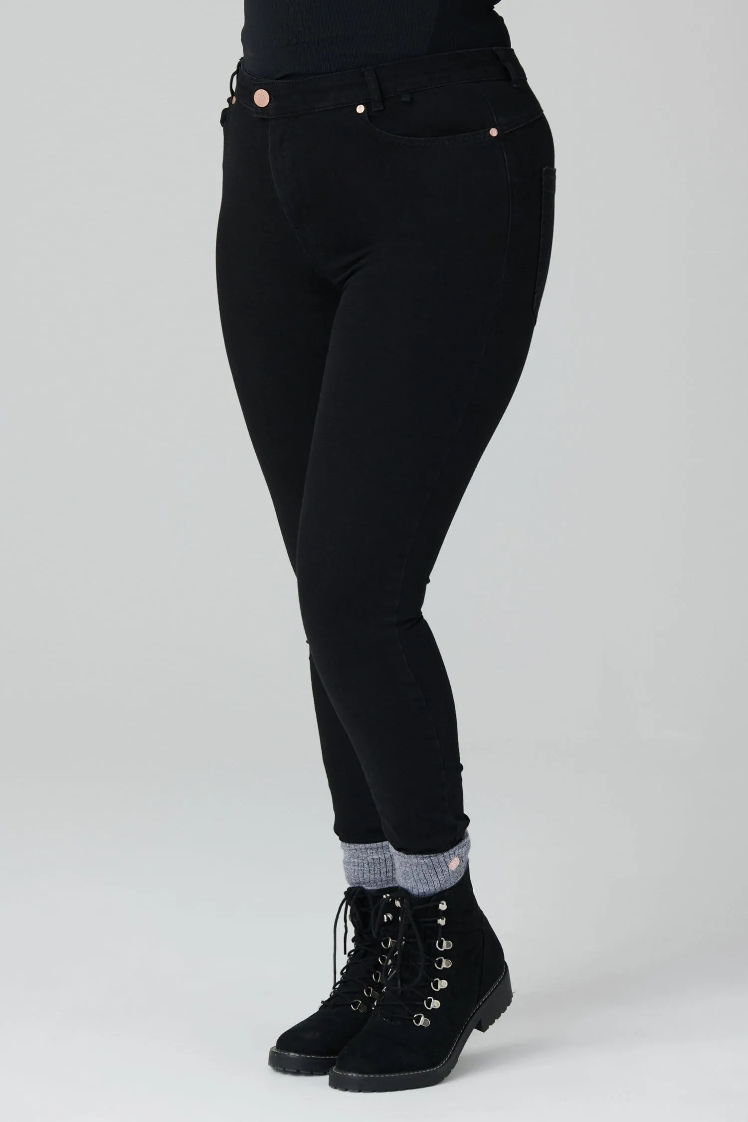 The Skinny Outdoor Jeans - Black Denim